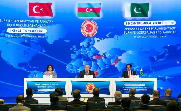 Турция, Азербайджан и Пакистан подписали "Стамбульскую декларацию"