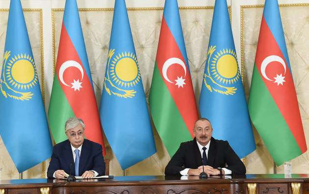 Президенты Азербайджана и Казахстана подписали ряд документов