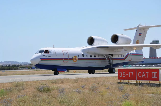 В Массалинском районе совершил аварийную посадку самолет МЧС Азербайджана