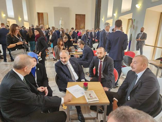 Алиев, Эрдоган и Пашинян встретились в Праге (ФОТО)