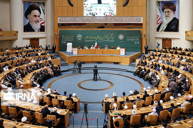 Мыслители и ученые проводят в Тегеране конференцию исламского единства