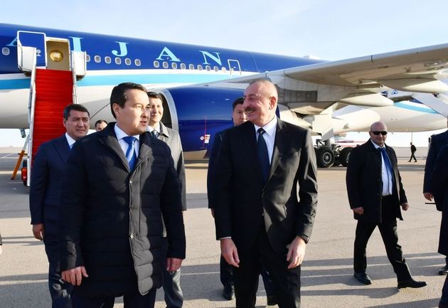 Ильхам Алиев прилетел в Астану