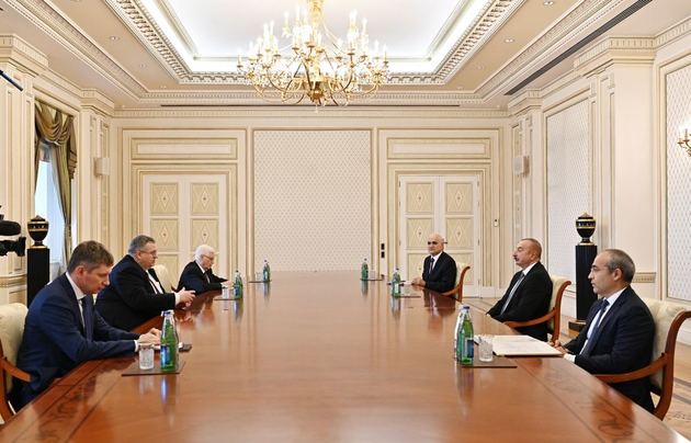 Ильхам Алиев встретился с Алексеем Оверчуком