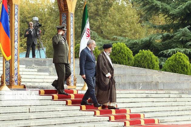 Президент Ирана принял армянского премьера в комплексе "Саадабад"