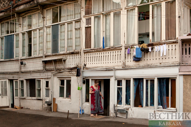 Дерзкие подростки ограбили магазин у отделения полиции в Кутаиси