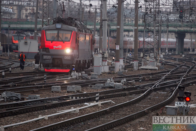 Под Туапсе столкнулись поезд "Москва-Адлер" и автомобиль