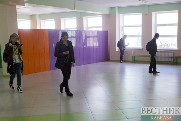 Школы Кисловодска эвакуируют третий день подряд