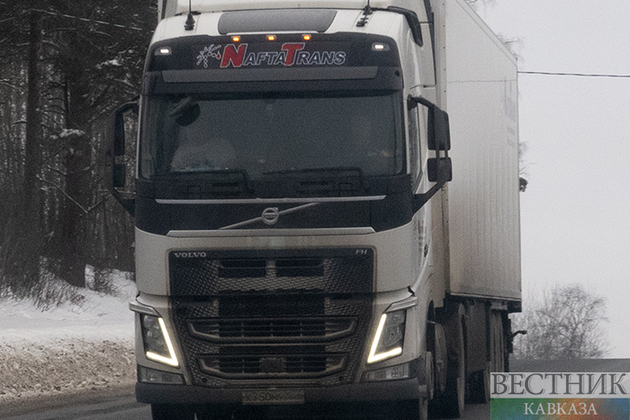 Россия будет пропускать без очереди грузовики из Турции