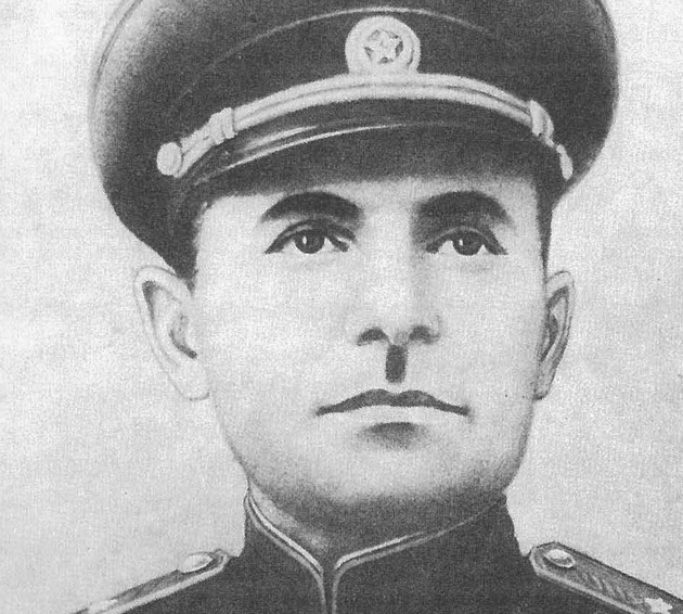 Ази Асланов - генерал Вперед