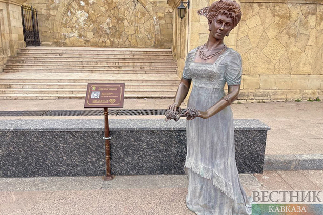 Памятник Кшесинской в Кисловодске