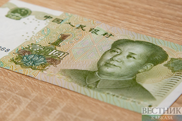 Доллар падает, юань дорожает на утренних торгах