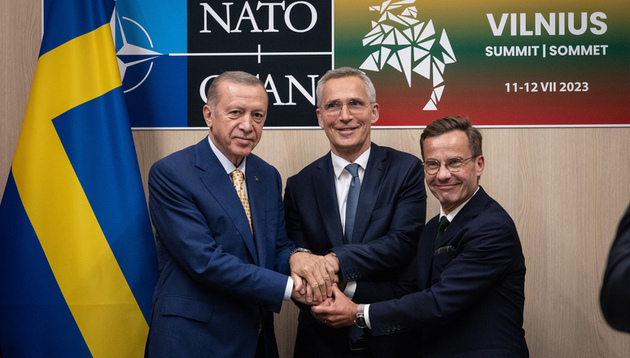 Швеции на пути к НАТО придется подождать решения турецкого парламента 