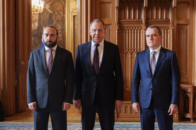 Лавров подытожил переговоры глав МИД РФ, Азербайджана и Армении в Москве