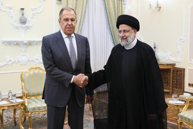 Встреча в Тегеране главы МИД России Сергея Лаврова и президента Ирана Эбрахима Раиси