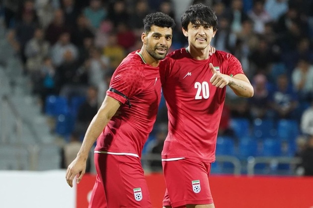 Нападающие сборной Ирана Мехди Тареми и Сердар Азмун