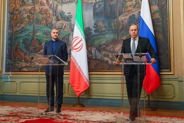 Главы МИД Ирана и России Хосейн Амир Абдоллахиян и Сергей Лавров