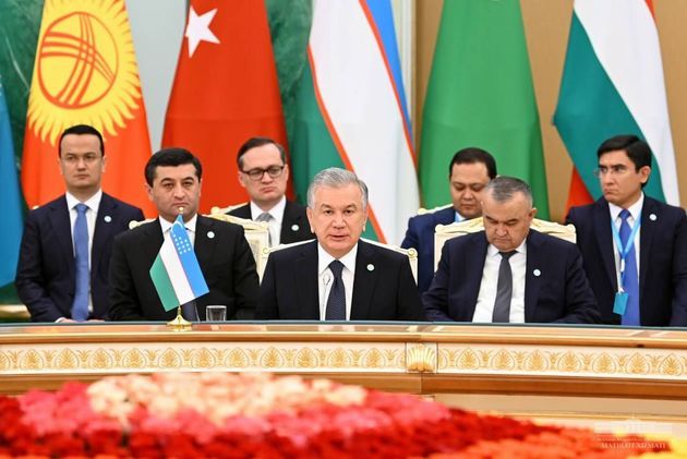 Глава Узбекистана приедет в Азербайджан