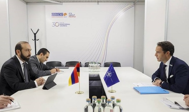 Встреча главы МИД Армении Арарата Мирзояна и спецпредставителя генсека НАТО Хавьера Коломина