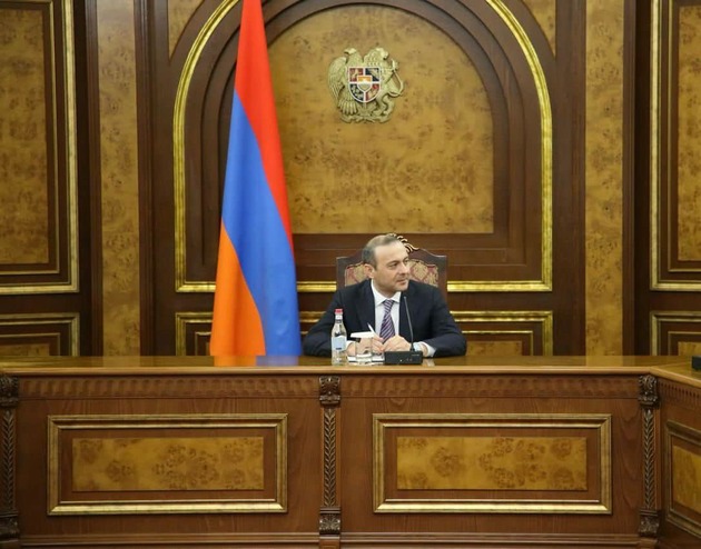 Секретарь Совбеза Армении летит в США