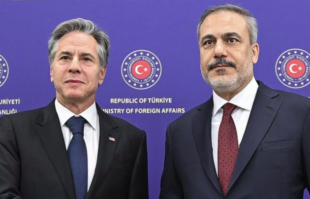 Глава МИД Турции принял Блинкена в Стамбуле