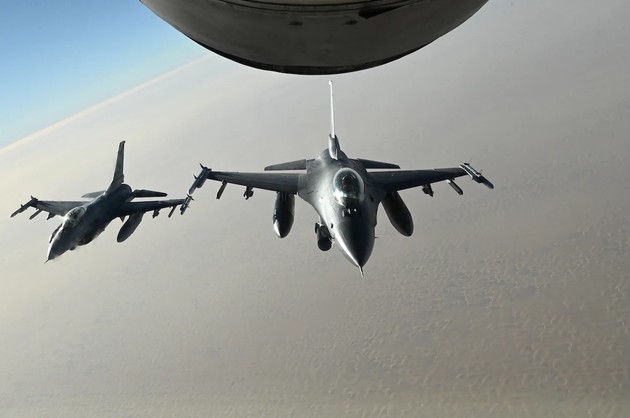 Американские F-16 над Аравийским полуостровом