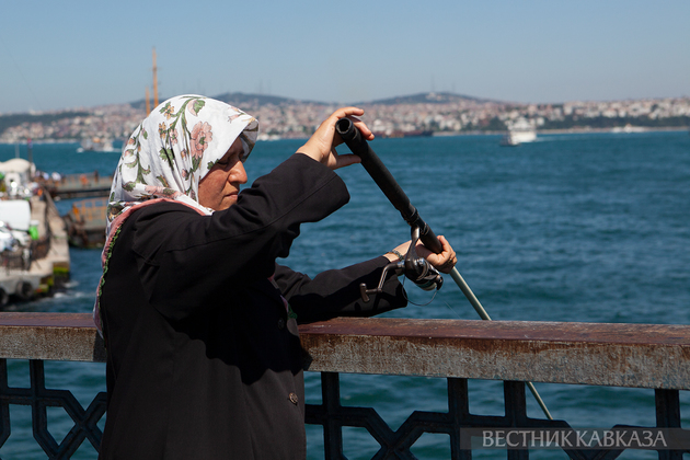 Рыбачка на Галатском мосту