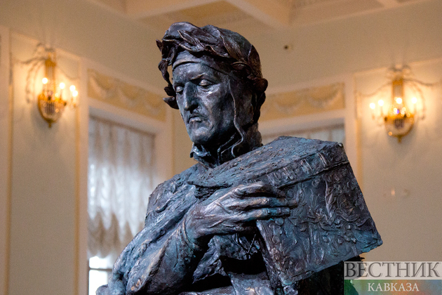 Скульптура Данте Айдына Зейналова