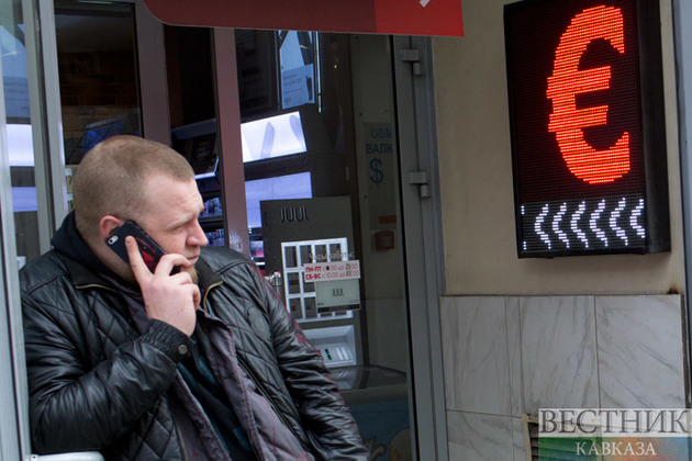 В России запретят уличные табло с курсами валют?