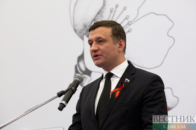Дмитрий Савельев поздравил Ильхама Алиева с Днем государственной независимости Азербайджана