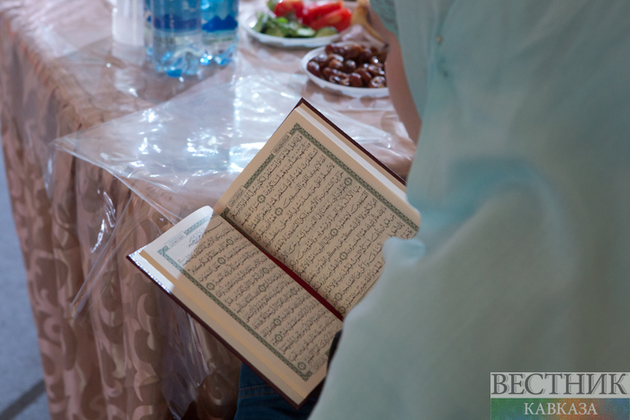 Незрячие посоревновались в чтении Корана в Махачкале