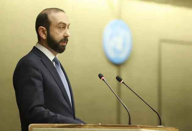 министр иностранных дел Армении Арарат Мирзоян