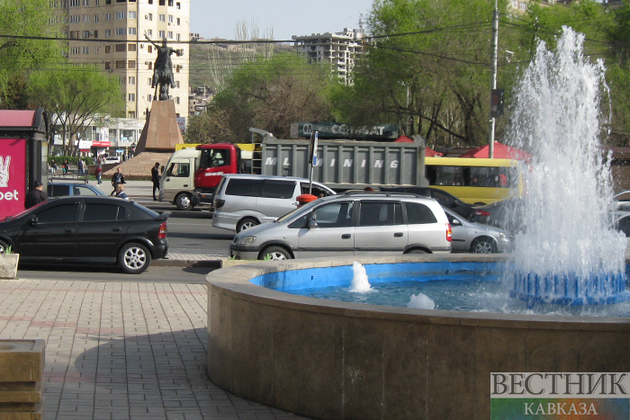 Франция готова помочь Еревану в обновлении городского транспорта и освещения