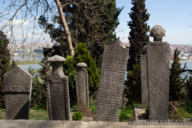 Старинное кладбище Эйюп в Стамбуле - почему его стоит посетить и как это сделать?