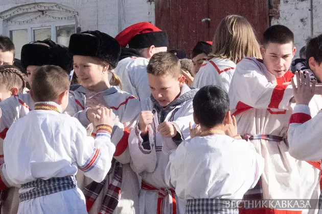 Шуточные кулачные бои в Юрьев-Польском