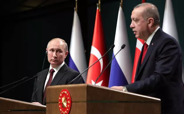Эрдоган напомнил Путину о готовности помочь с Украиной