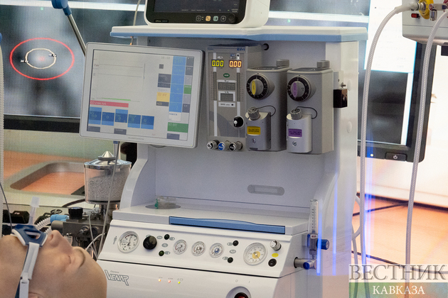 Наркозно-дыхательный аппарат