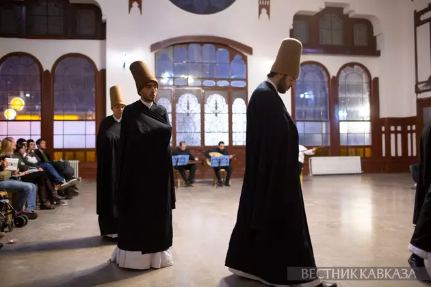 Танцы дервишей на вокзале Сиркеджи