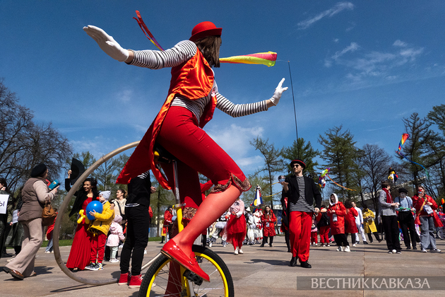 Шествие “Искусство цирка“ на ВДНХ