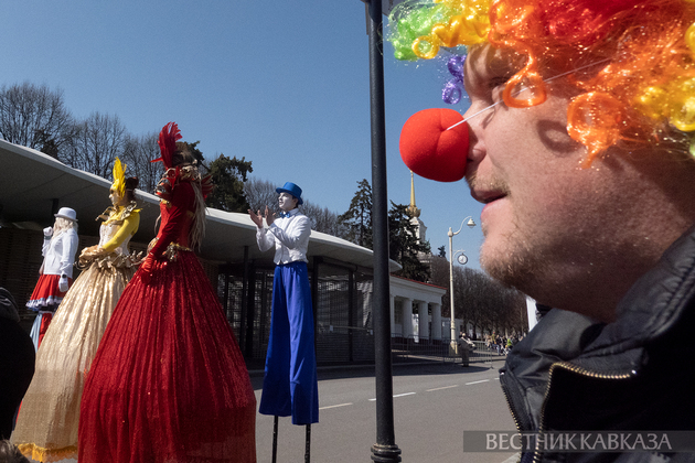 Шествие “Искусство цирка“ на ВДНХ