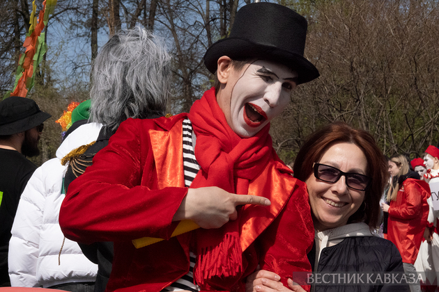 Шествие “Искусство цирка“ на ВДНХ