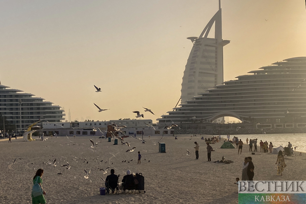 Курорты Абхазии и ОАЭ стали всесезонными для туристов из России 