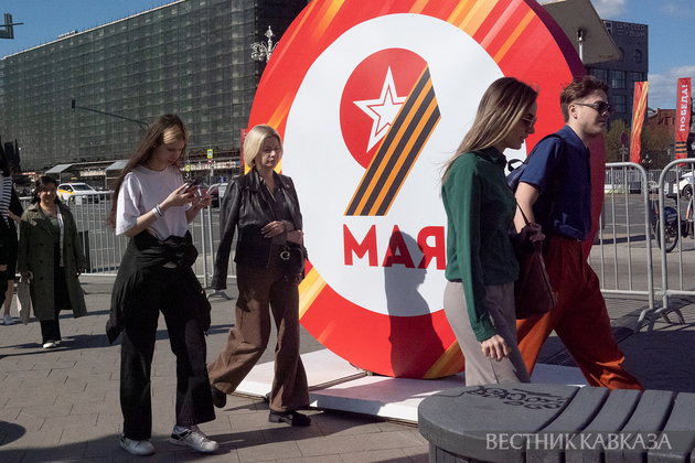 Праздничное оформление ко Дню Победы на Пушкинской площади