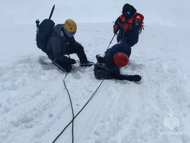 Альпиниста из Иркутска эвакуировали с Эльбруса