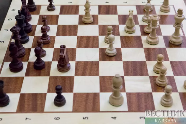 Победой открыли турнир в ОАЭ шахматисты из Азербайджана