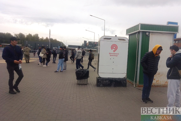 Трудовой договор с иностранцами будет содержать данные об их правовом положении