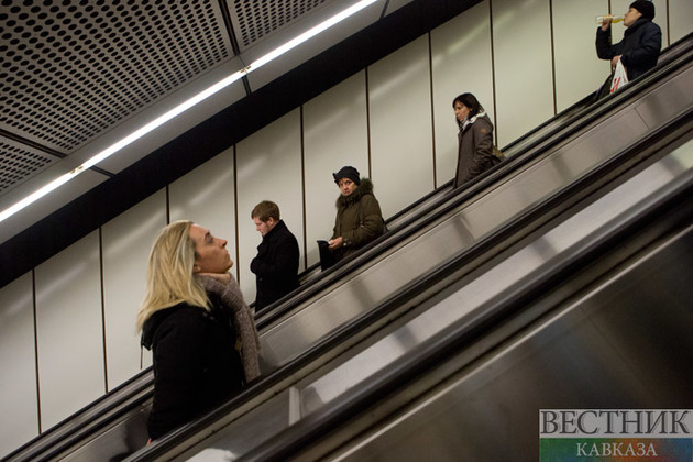 Анонимный звонок парализовал работу трех станций в петербургском метро