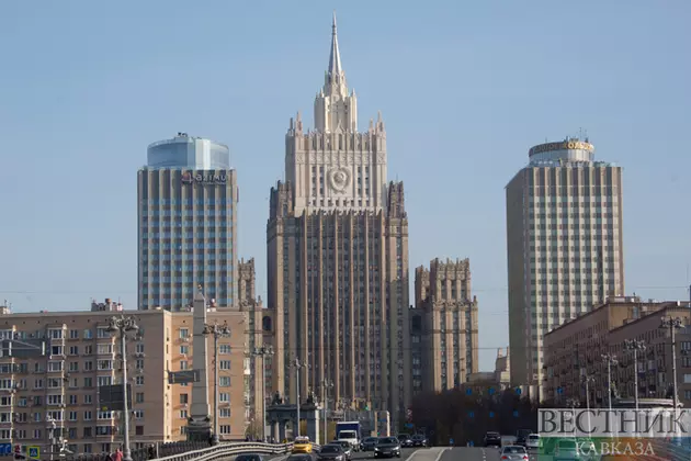 Москва временно отзывает своего посла из Еревана