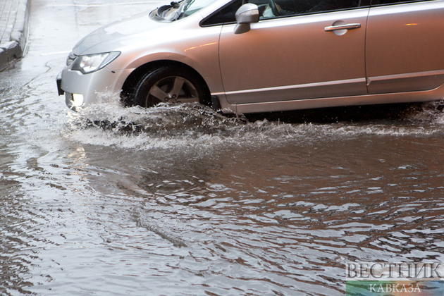 Жителей Чечни предупредили о сильных грозовых дождях и ветре