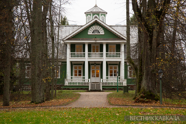 Пушкинские горы: как добраться, что посмотреть, сколько стоит посещение?