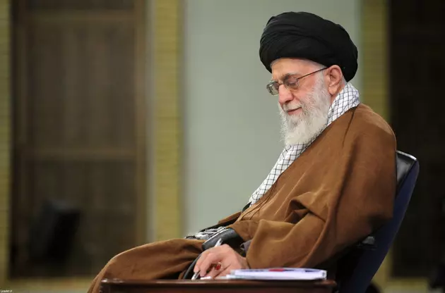 Хаменеи помиловал и пересмотрел сроки заключения тысяч осужденных